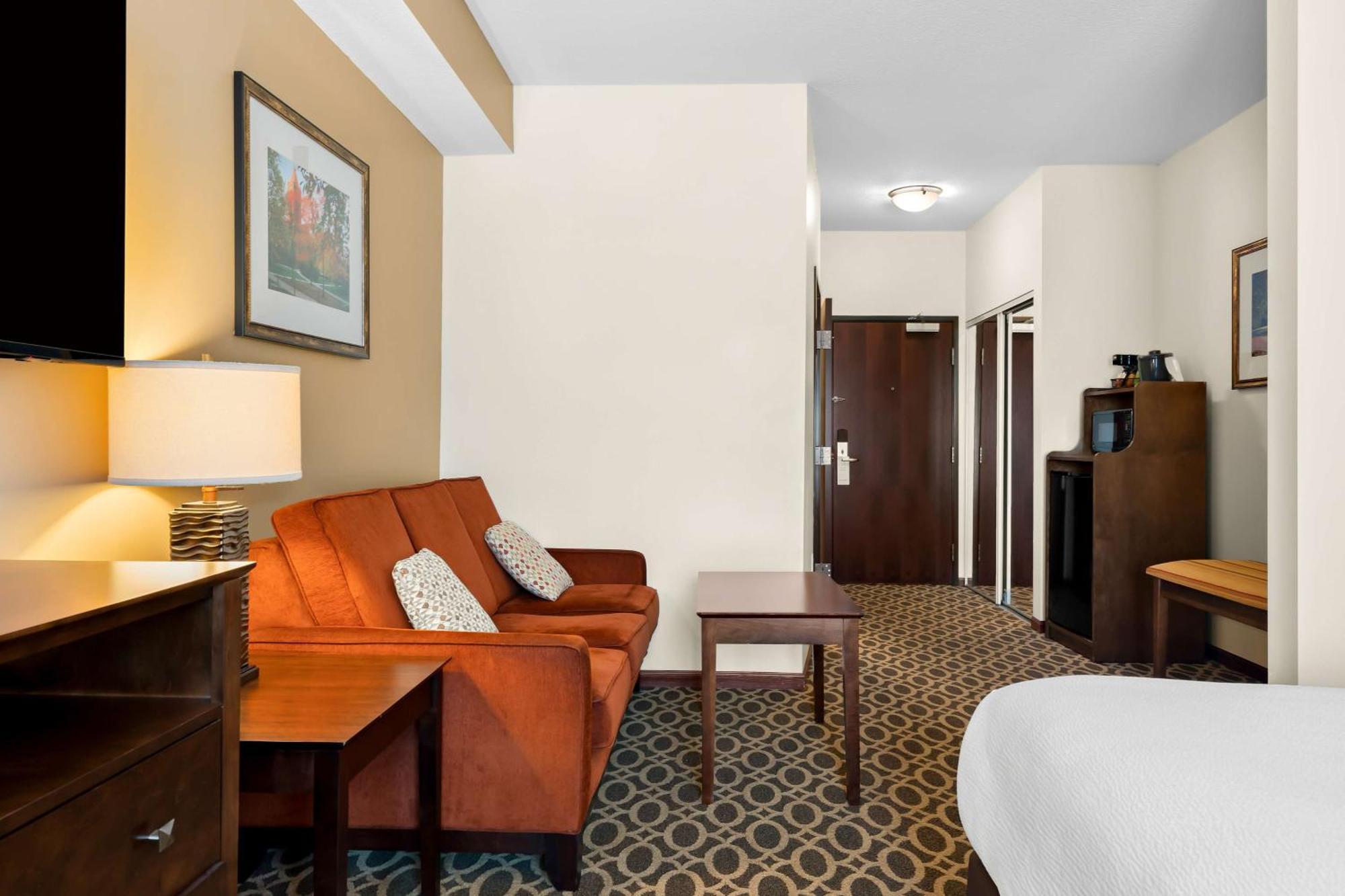 Best Western Paradise Inn Savoy Екстер'єр фото