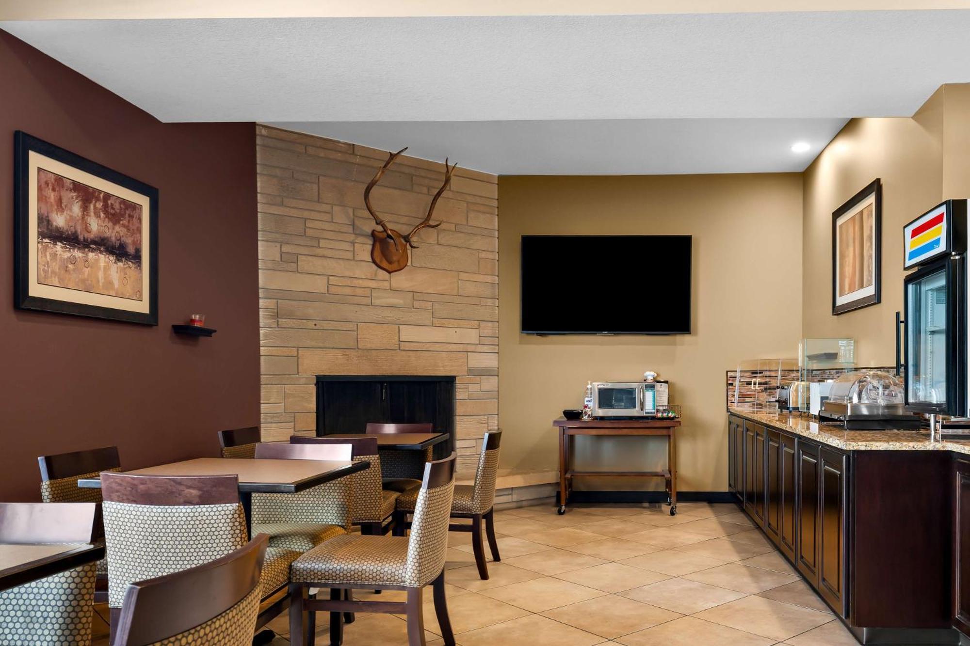 Best Western Paradise Inn Savoy Екстер'єр фото