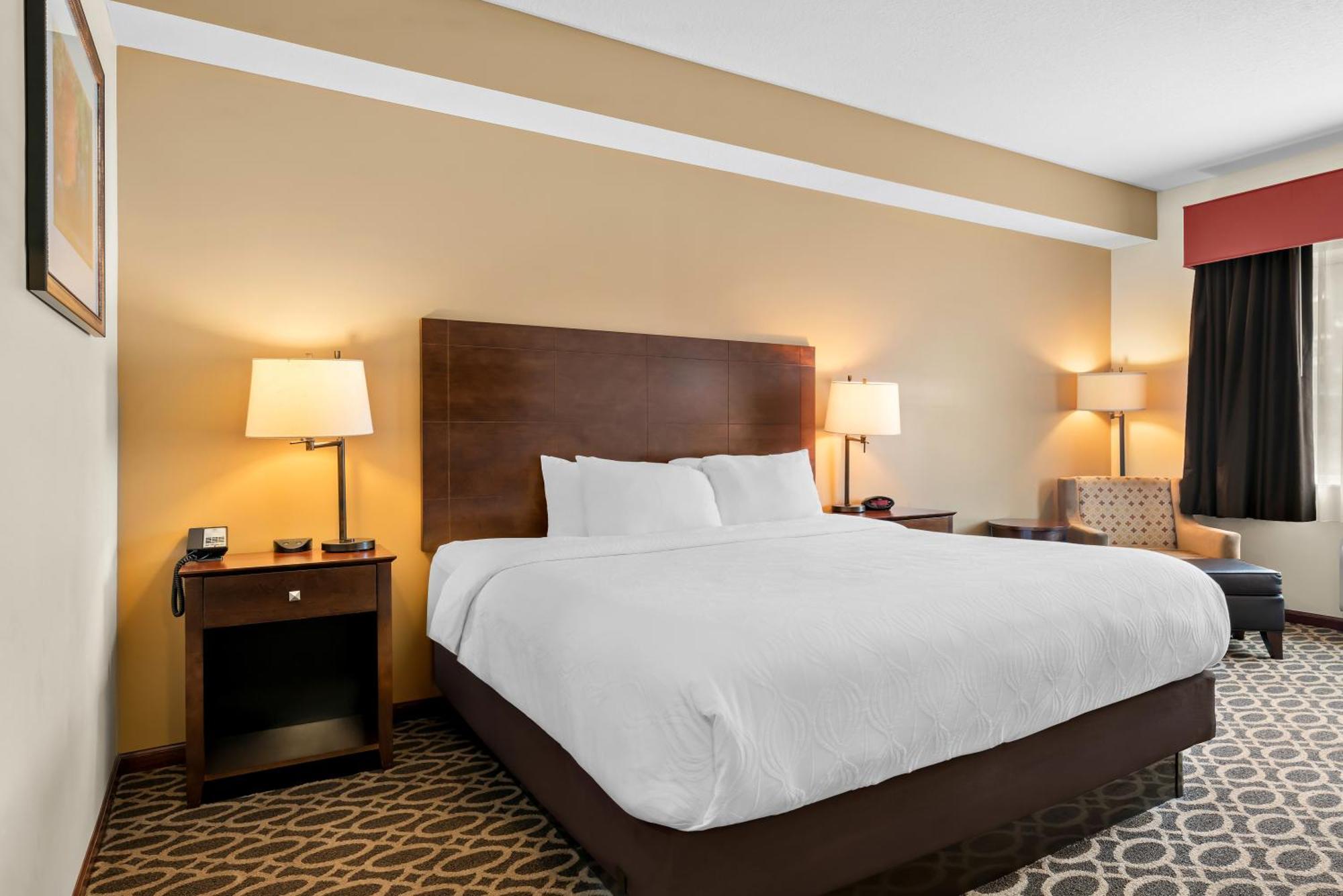 Best Western Paradise Inn Savoy Екстер'єр фото