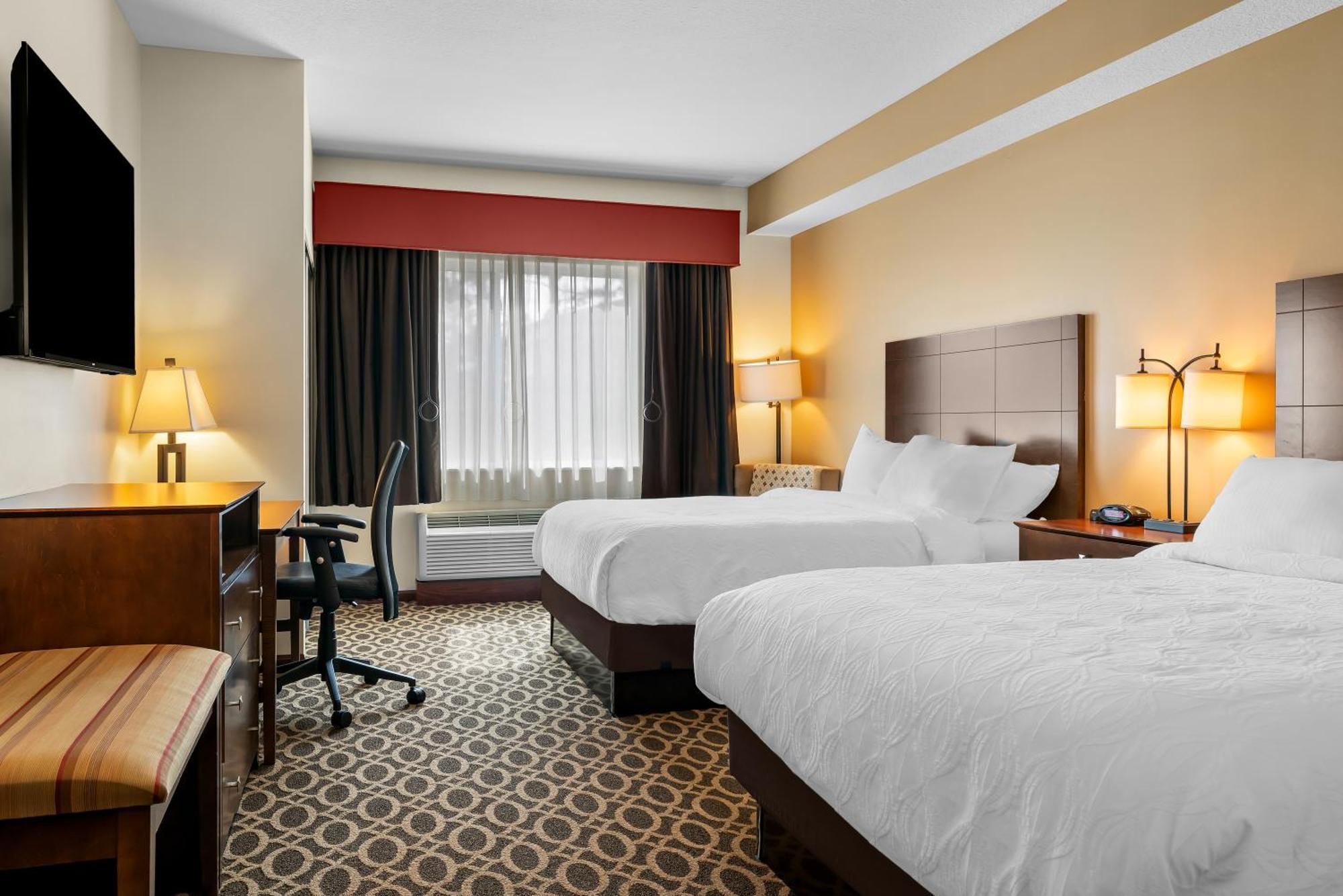 Best Western Paradise Inn Savoy Екстер'єр фото